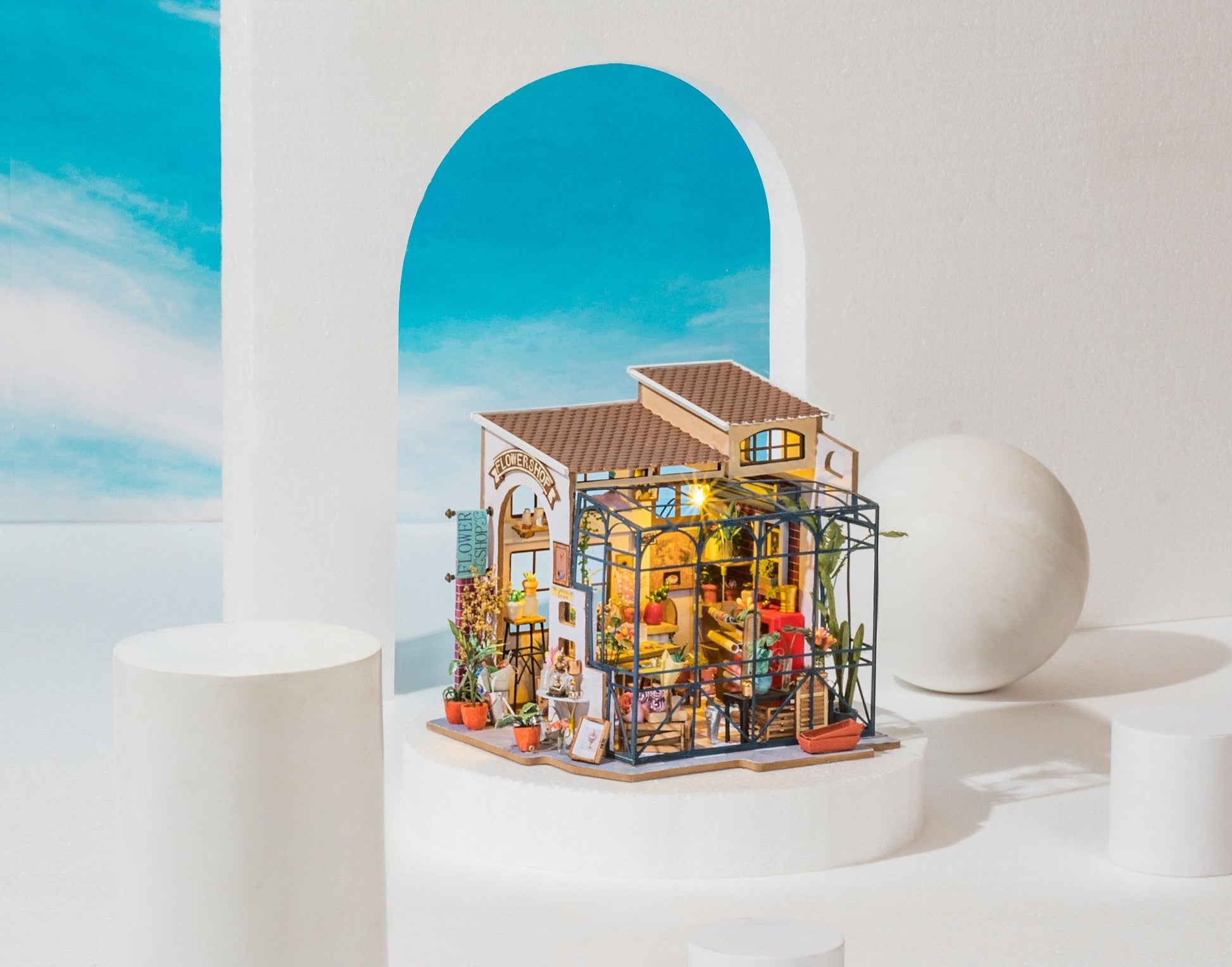 Miniaturhaus Emily's Blumenladen - Robotime