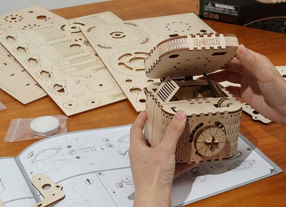 3D-Holzpuzzle Spardose - Robotime